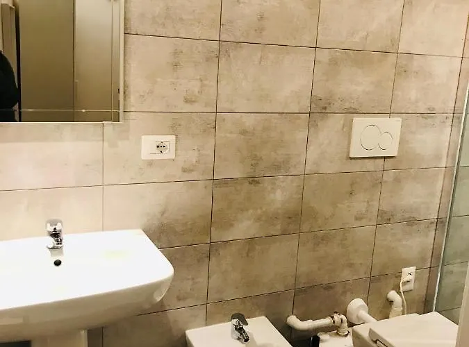 Konukevi Abagnale Montecitorio 3*